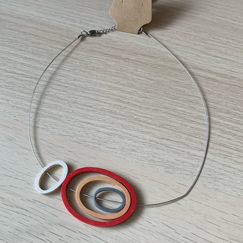 ⭐️ 5 for 20$! ⭐️ Wood and wire necklace
